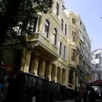 Adonis Palace 3*