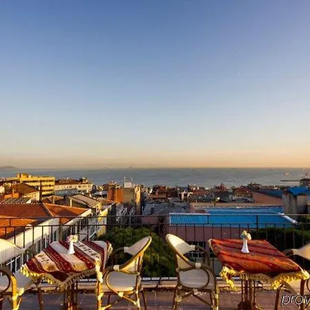 Adonis Palace Hotel 3*